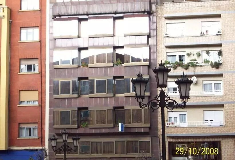 Отель Hostal álvarez