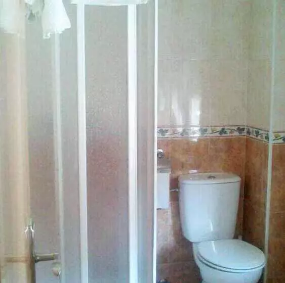 Отель Hostal álvarez