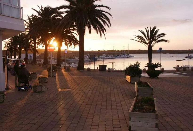 Hotel Hostal S Algaret