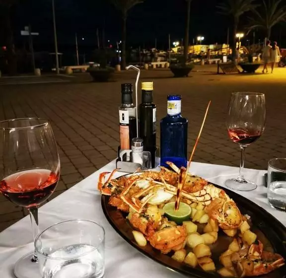 Hotel Hostal S Algaret