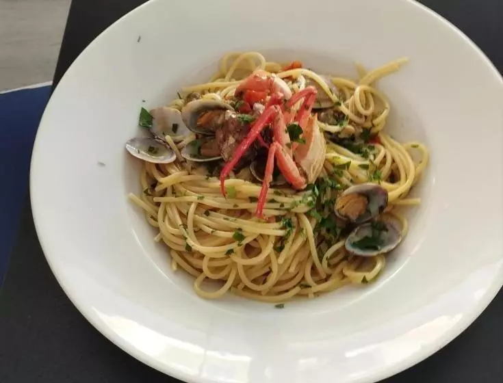 בית מלון כפרי Raxa