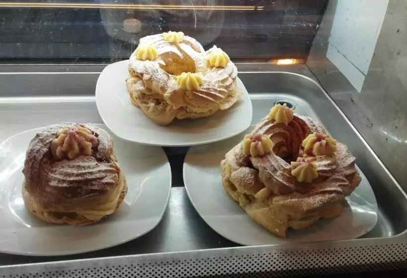 בית מלון כפרי Raxa