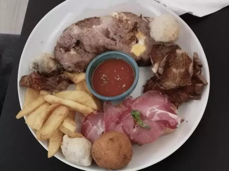 בית מלון כפרי Raxa