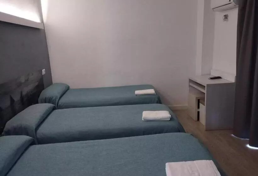 בית מלון כפרי Raxa