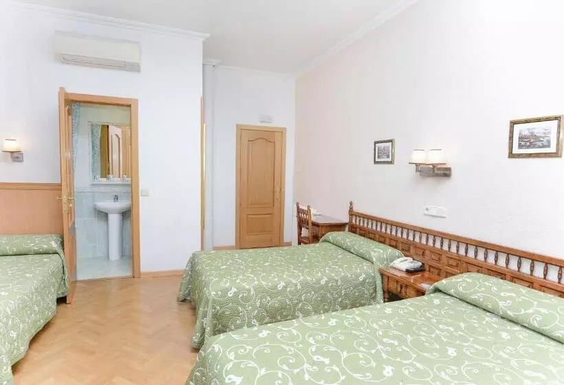 Hostal Biarritz