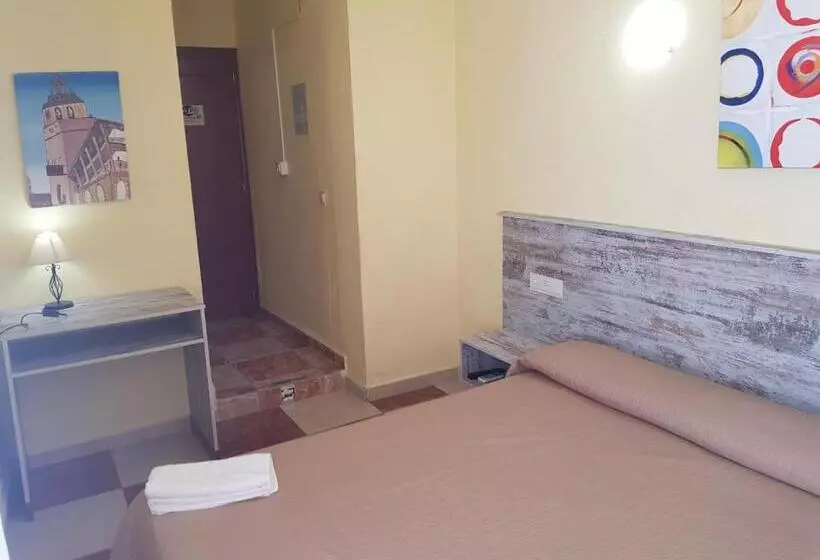 Hostal Virgen Del Rocío