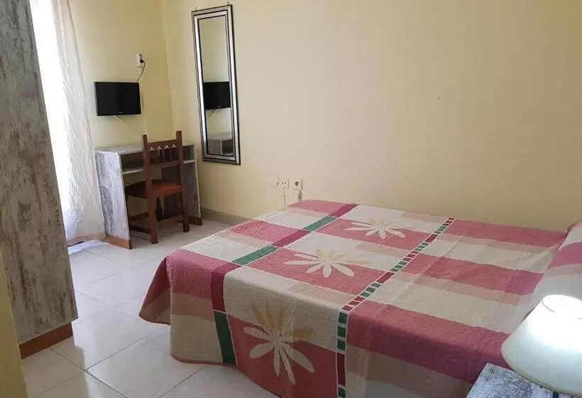 Hostal Virgen Del Rocío