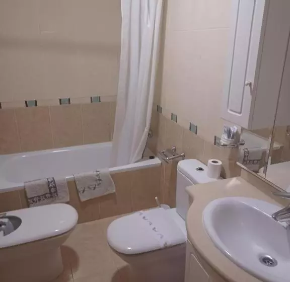 فندق 2 De Mayo 2