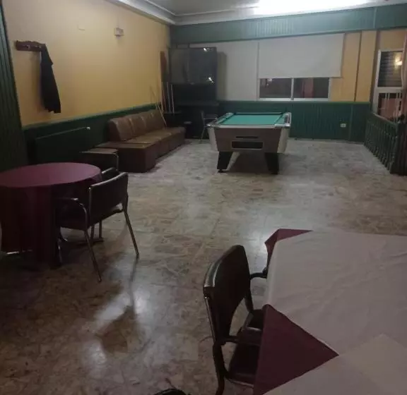 فندق 2 De Mayo 2