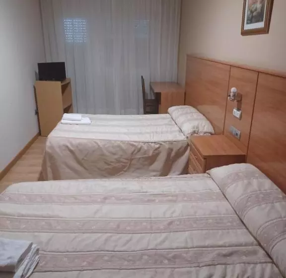 فندق 2 De Mayo 2