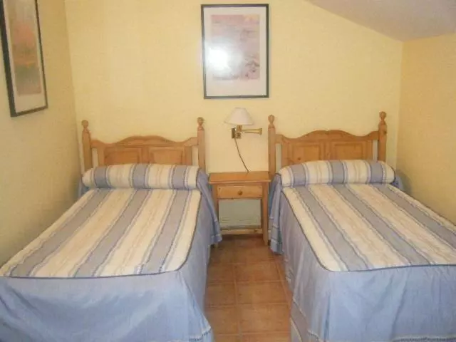 ホテル Hostal Albe