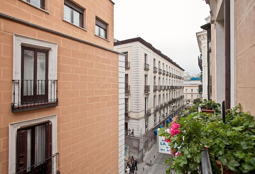 هتل Hostal A Nuestra Senora De La Paloma