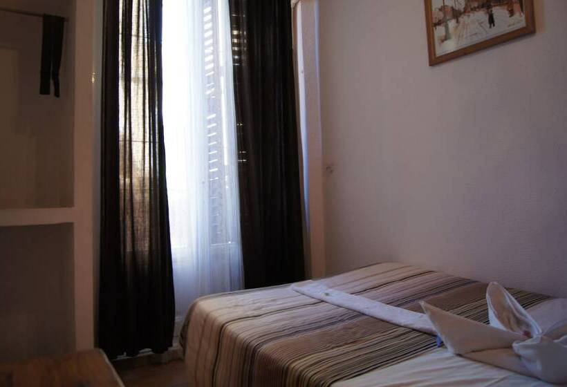 هتل Hostal A Nuestra Senora De La Paloma