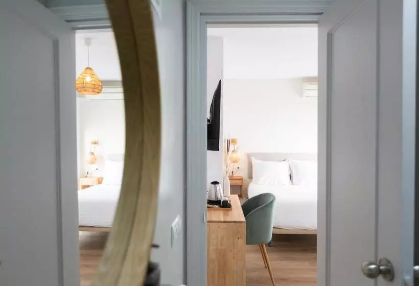 Отель La Malagueña By Croma