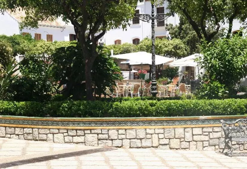 Отель La Malagueña By Croma