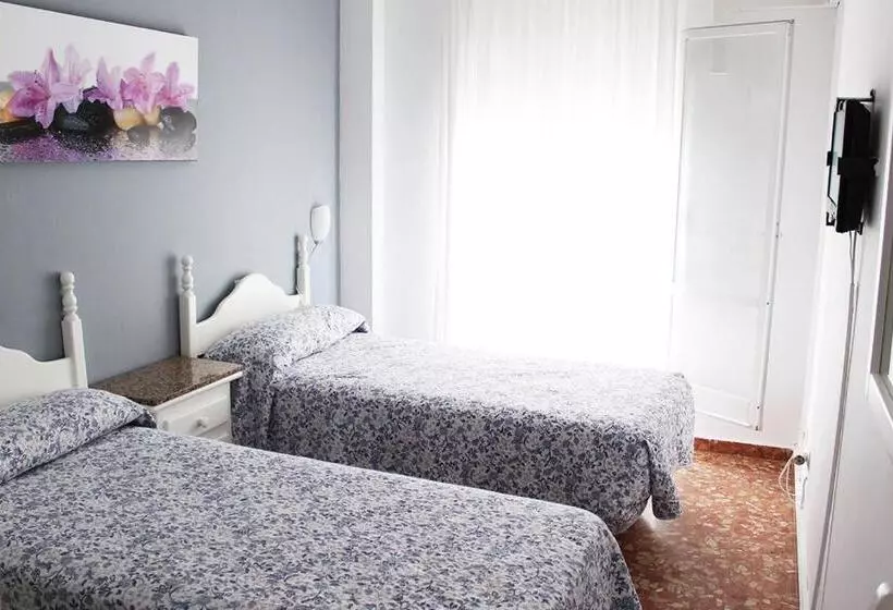 Отель La Malagueña By Croma