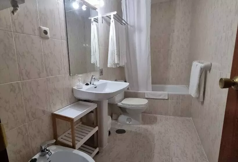 Szálloda Hostal Cuevas