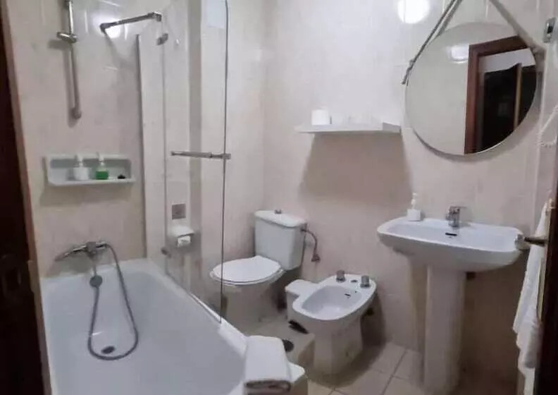 Szálloda Hostal Cuevas