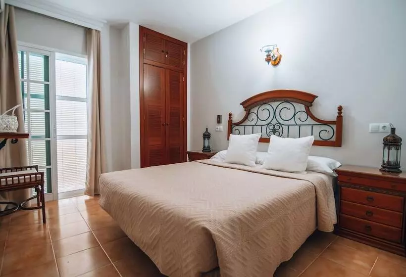 Szálloda Hostal Cuevas