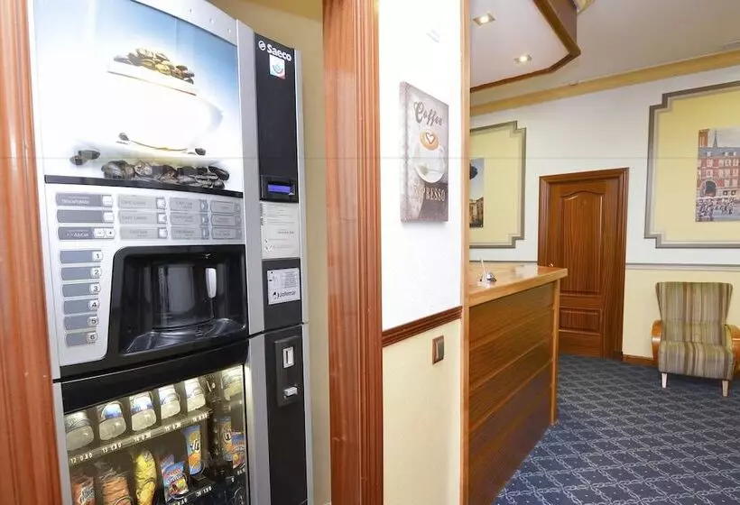 هتل Hostal Edreira