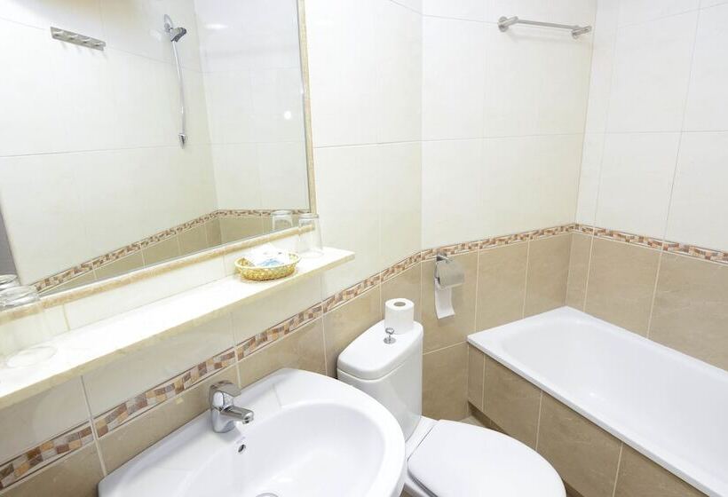 هتل Hostal Edreira