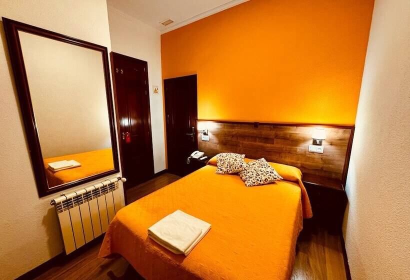 هتل Hostal Edreira