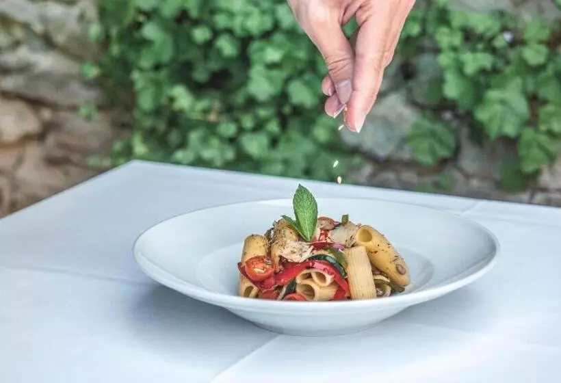 ホテル Hostal Estrella