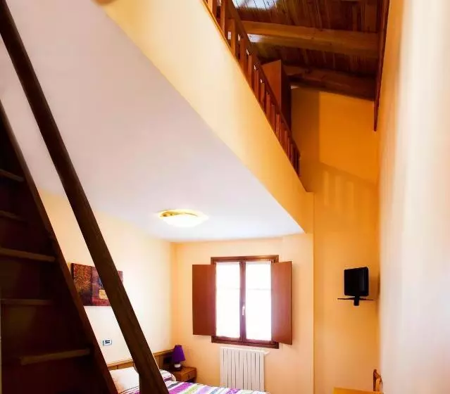 호텔 Hostal Musunzar