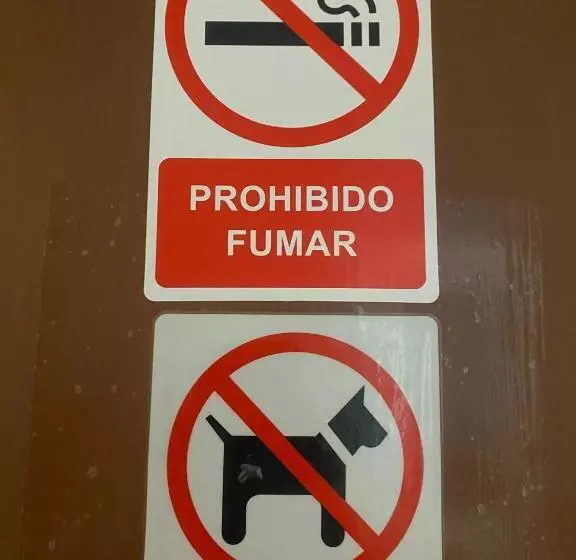 هتل Hostal Retiro