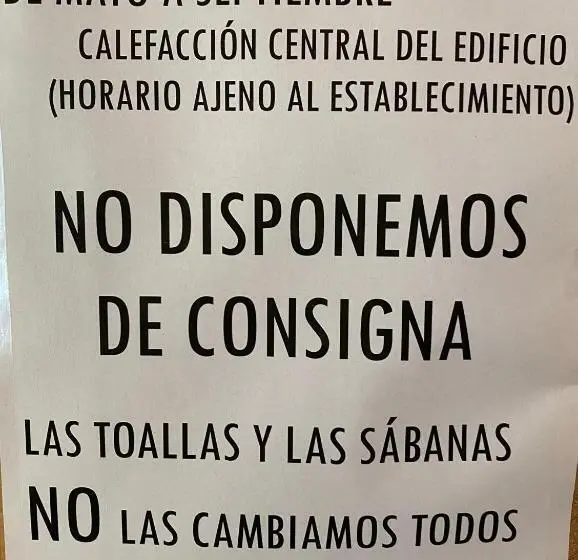 هتل Hostal Retiro