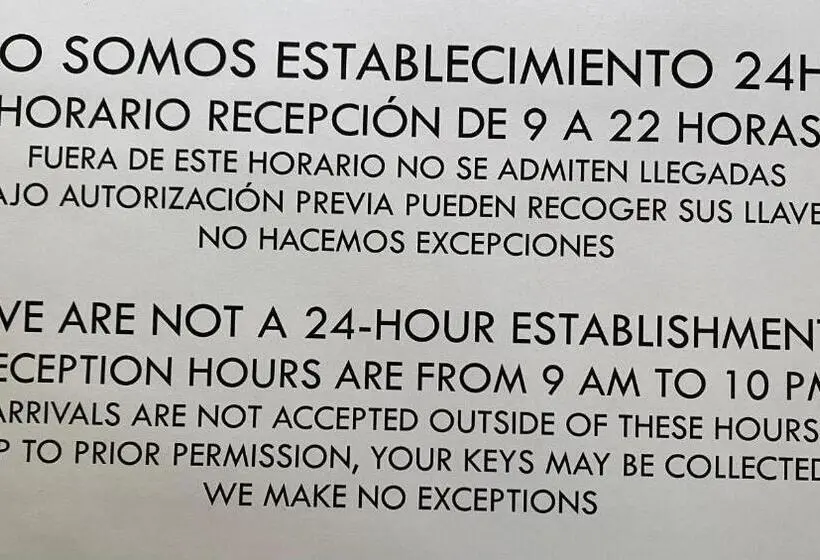هتل Hostal Retiro