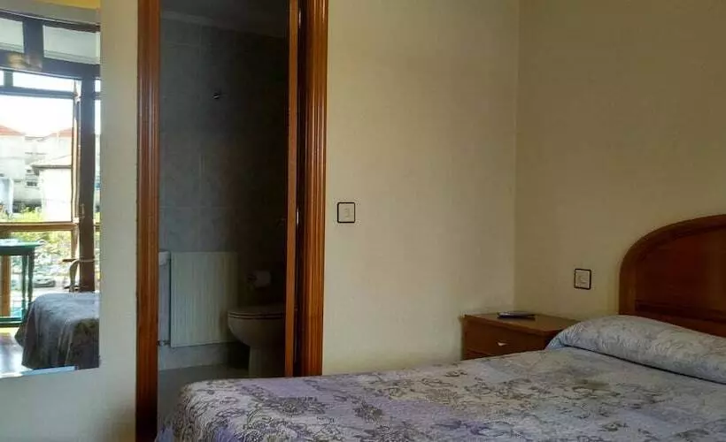 Отель Hostal Sancho Garcia