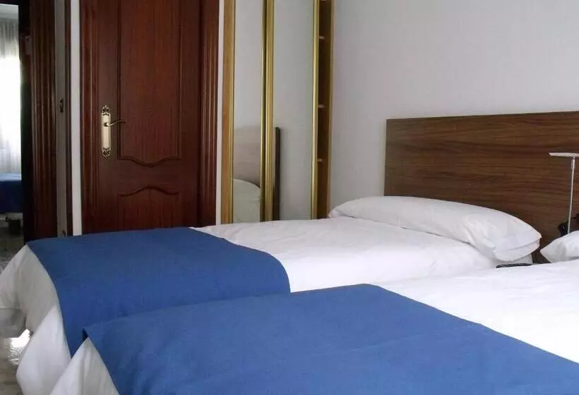 Hotel Pensión Arroniz