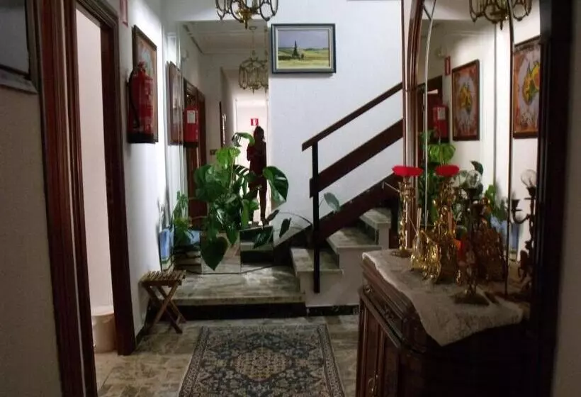 Hotel Pensión Arroniz