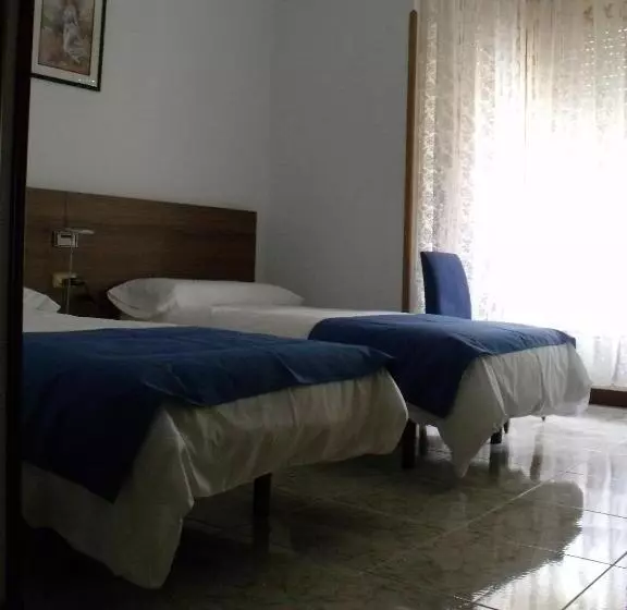 Hotel Pensión Arroniz