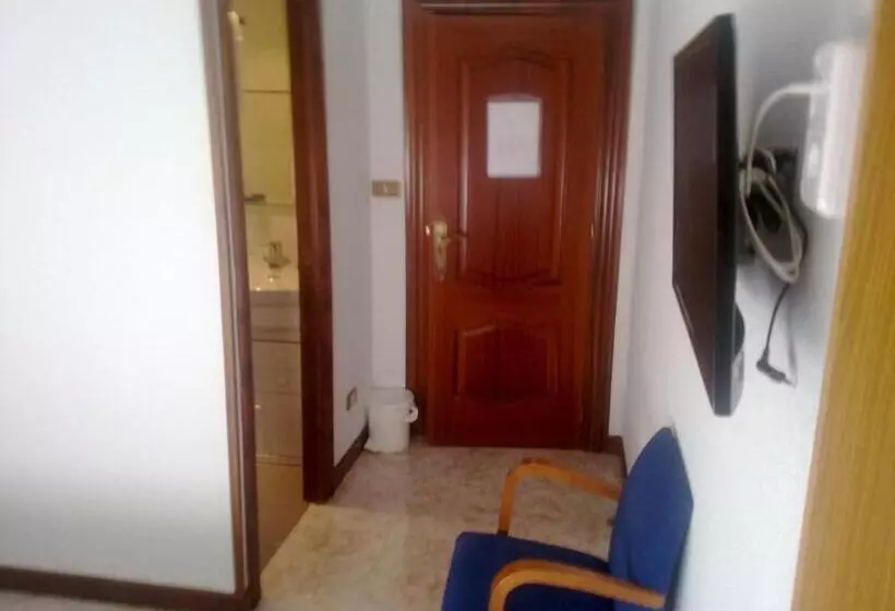 Hotel Pensión Arroniz