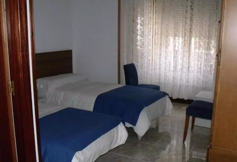 Hotel Pensión Arroniz