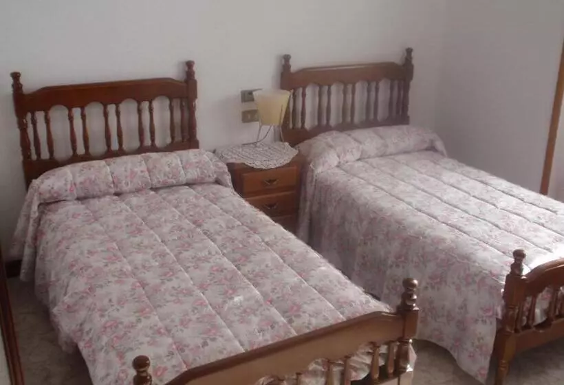 Hotel Pensión Arroniz