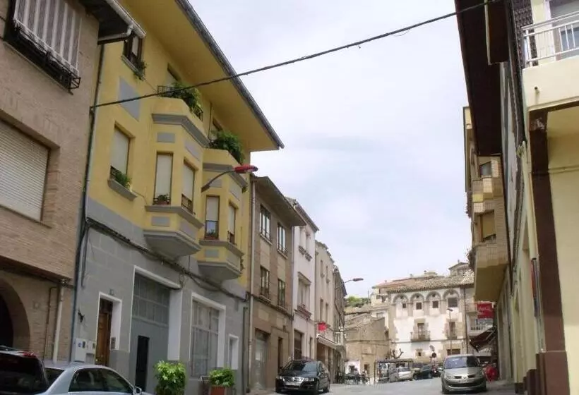 Hotel Pensión Arroniz