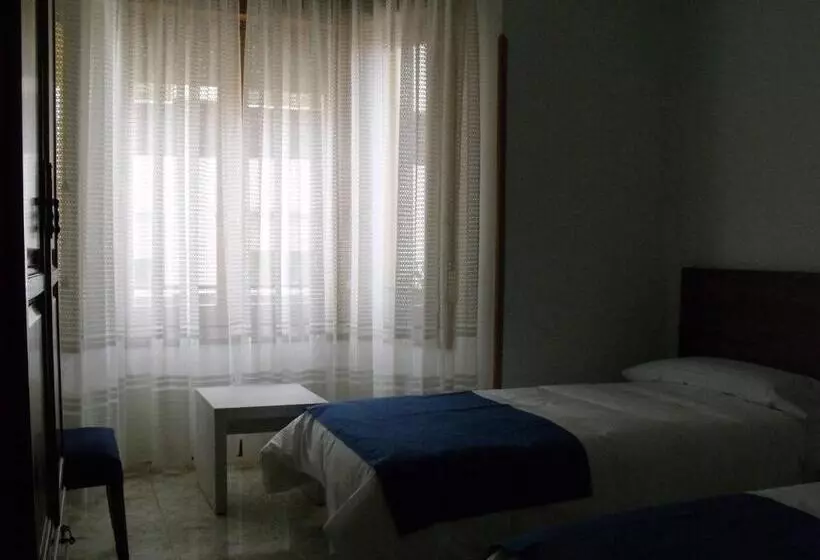 Hotel Pensión Arroniz