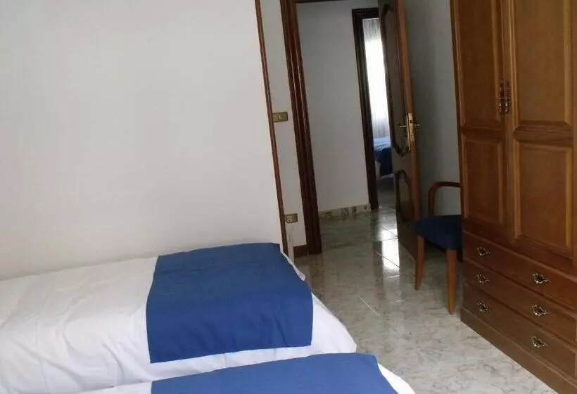 Hotel Pensión Arroniz