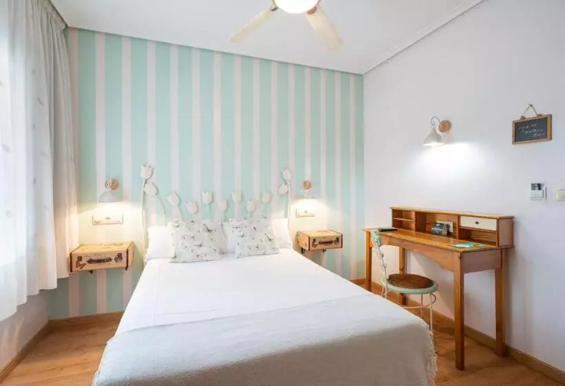 בית מלון כפרי Alda Puerta del Sol