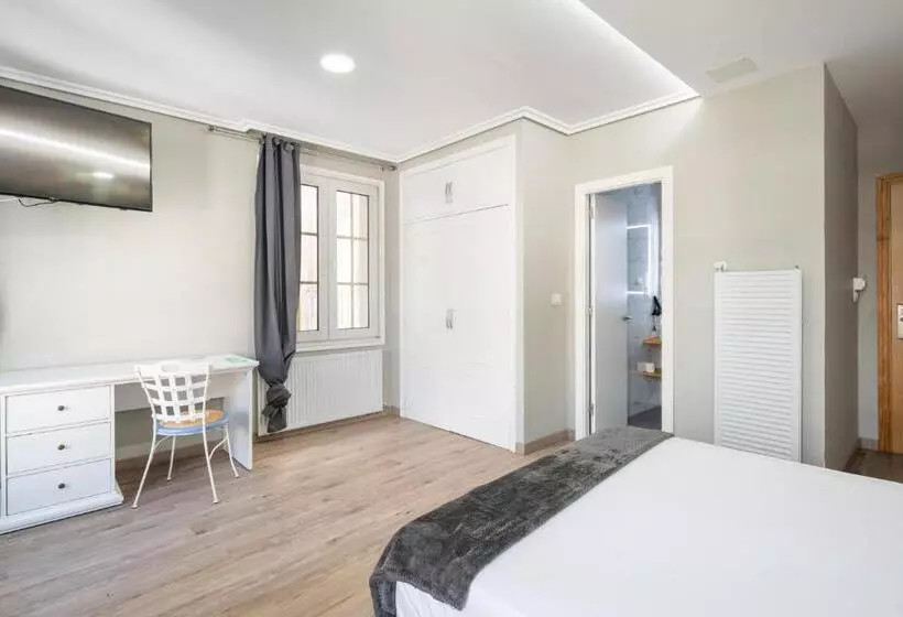 בית מלון כפרי Alda Puerta del Sol