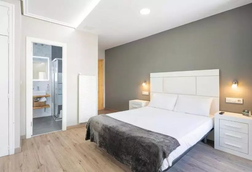 בית מלון כפרי Alda Puerta del Sol