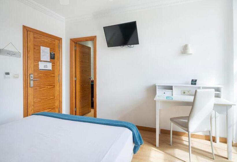 בית מלון כפרי Alda Puerta del Sol