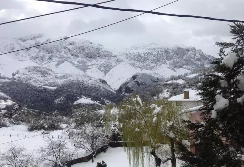 فندق Alto De Las Estazadas