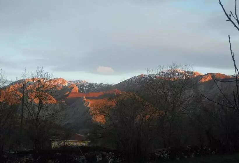 فندق Alto De Las Estazadas