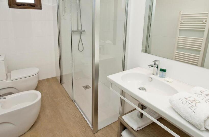 Отель Dos Rios Central