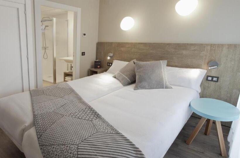 Отель Dos Rios Central