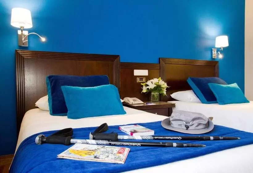 فندق Escuela Santa Brigida